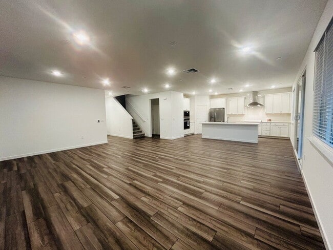 Building Photo - 3760 Oyster Pt Wy