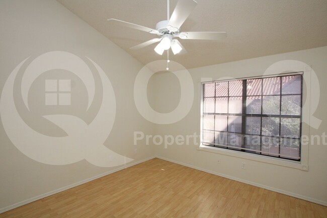 Building Photo - 3491 N Arizona Ave