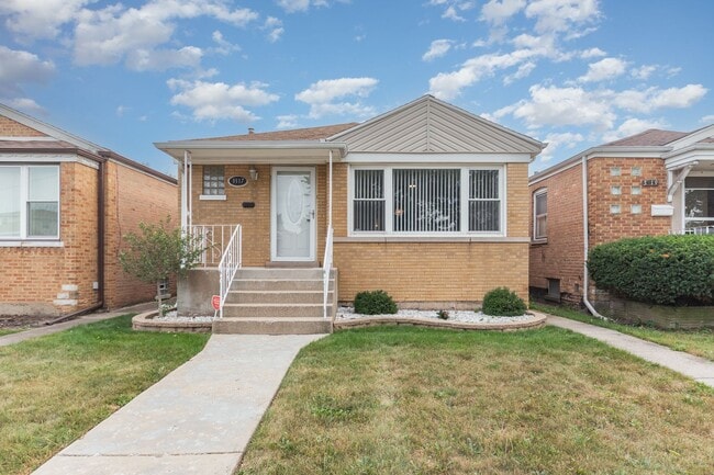 Building Photo - Ashburn 3 Bedroom