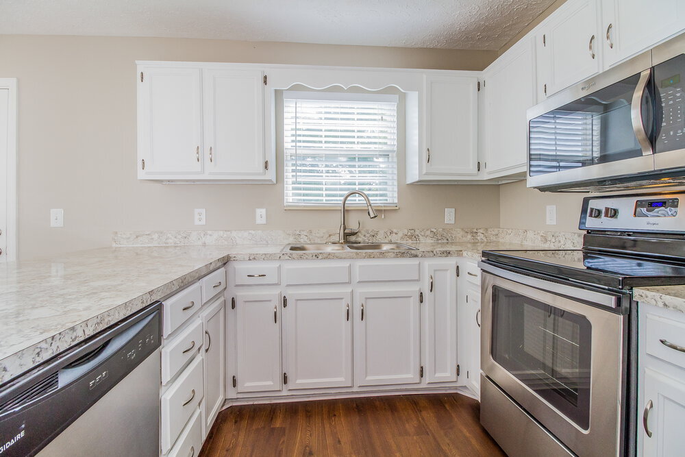 Building Photo - 207 Fairfield Dr