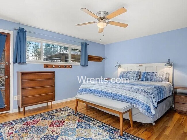 Building Photo - Your Own Slice of Spokane – 3BR/3BA Home West Plains Living - Bonus Shop available