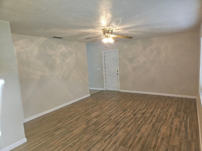 Building Photo - 1895 Big Oak Dr