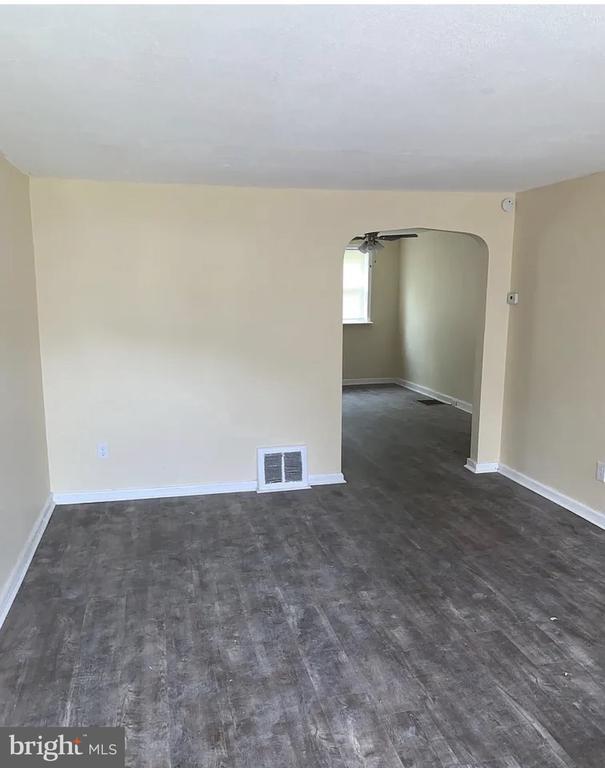 Building Photo - 1119 Kenwood Rd