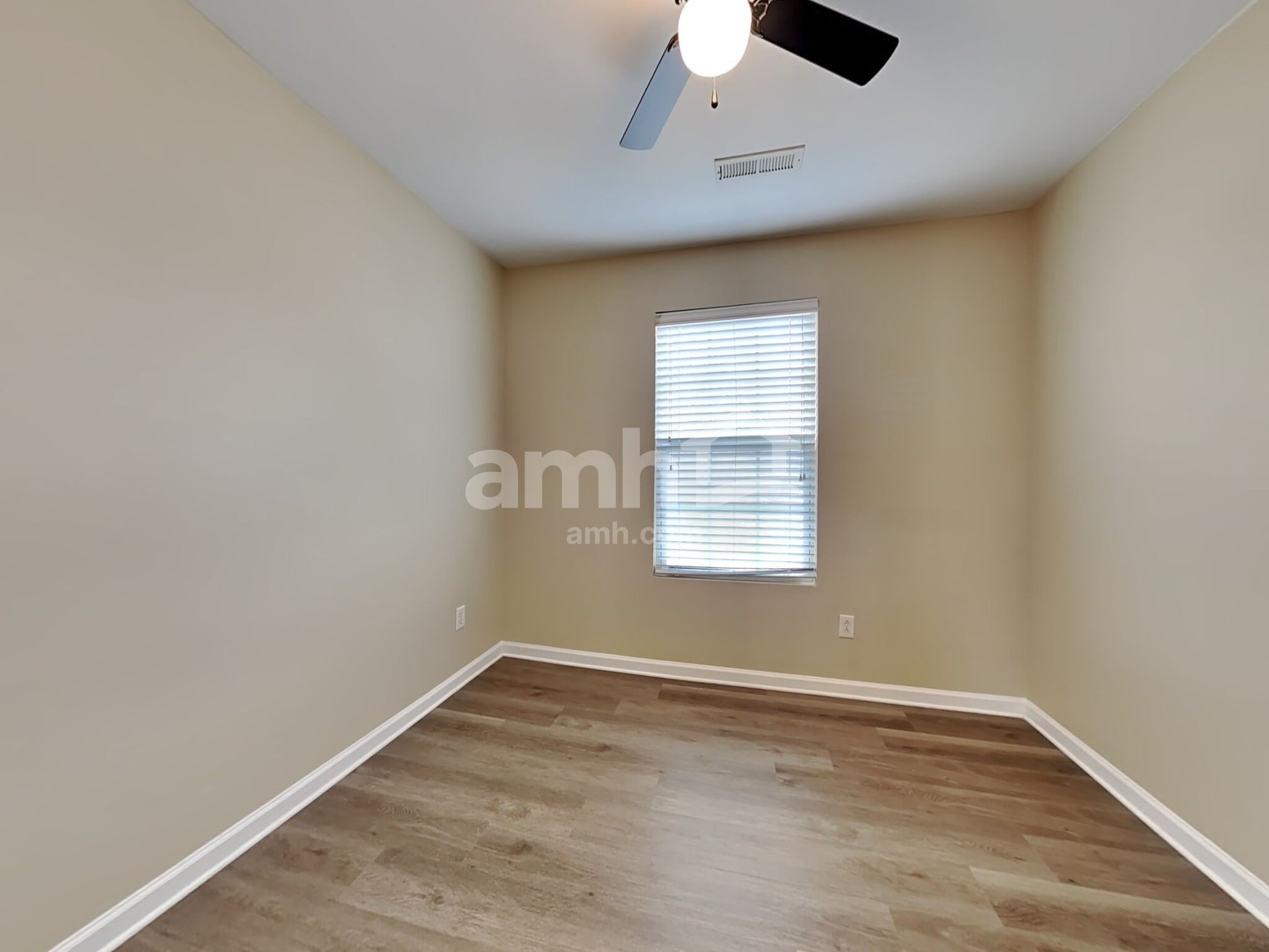 Building Photo - 4828 Pitkin Ave