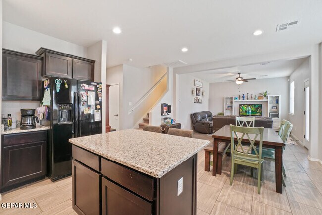 Building Photo - 1041 Earthstar Pl