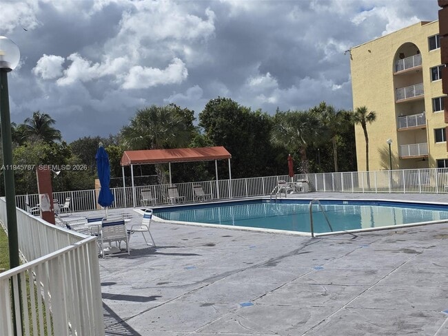 Building Photo - 6970 NW 186th St