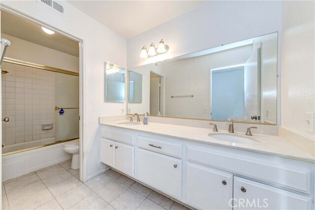 Building Photo - 35 Oxford