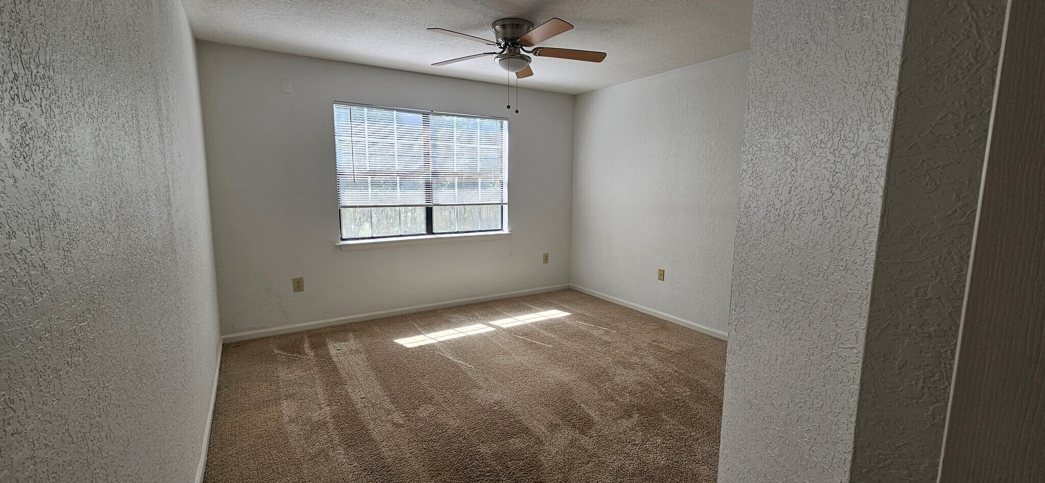 Building Photo - 505 Boardwalk Dr