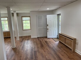 Building Photo - 113 Hudson Ter