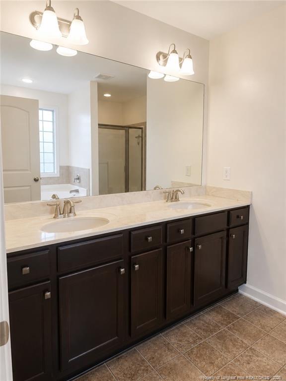 Building Photo - 2502 Clear Pines Ct