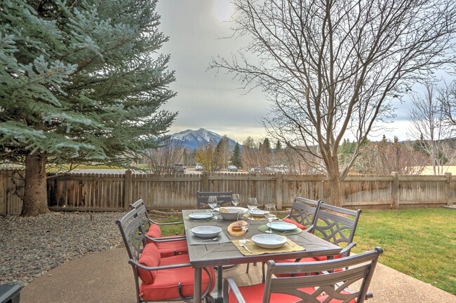 Building Photo - 408 Settlement Ln