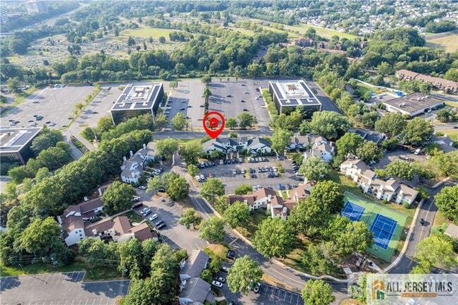 Building Photo - 603 Woodbridge Commons Way