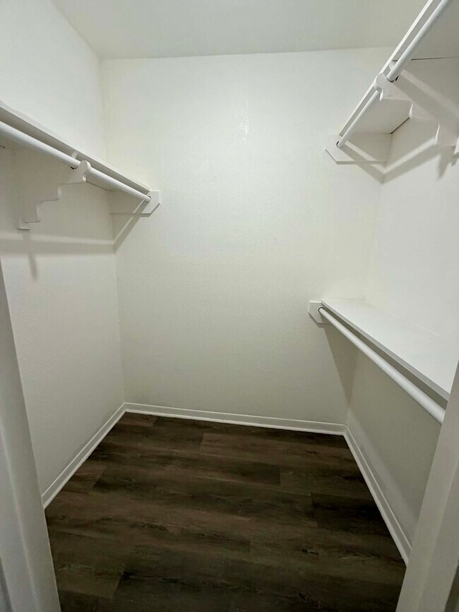 Building Photo - 6534 Briar Glade Dr