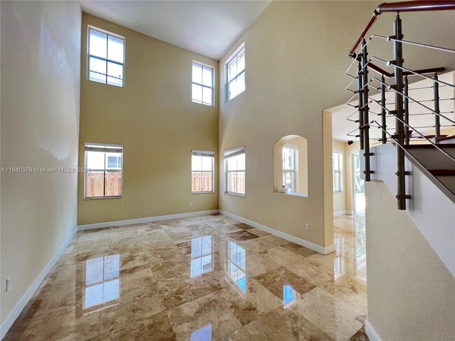 Building Photo - 8034 NW 111th Ct