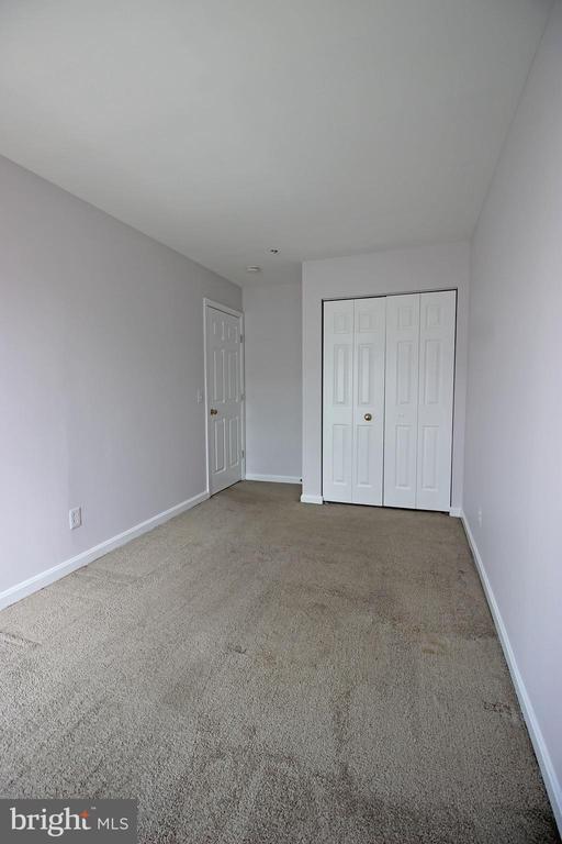 Building Photo - 622 Sprite Way