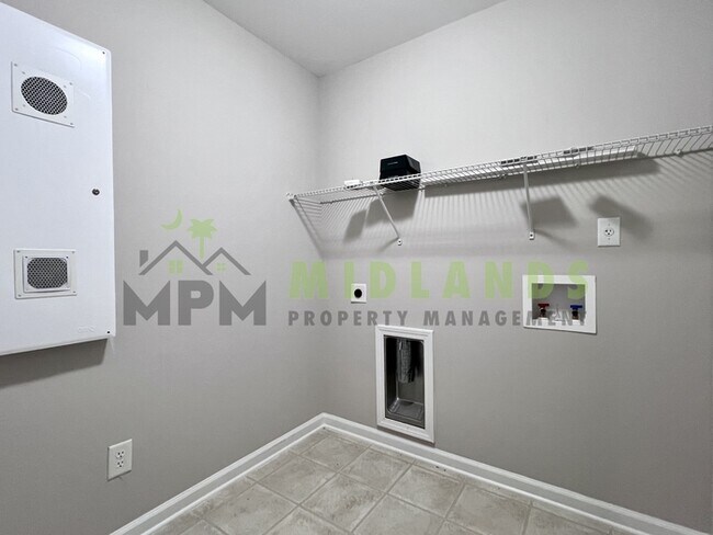 Building Photo - 112 Saluda Springs Ct