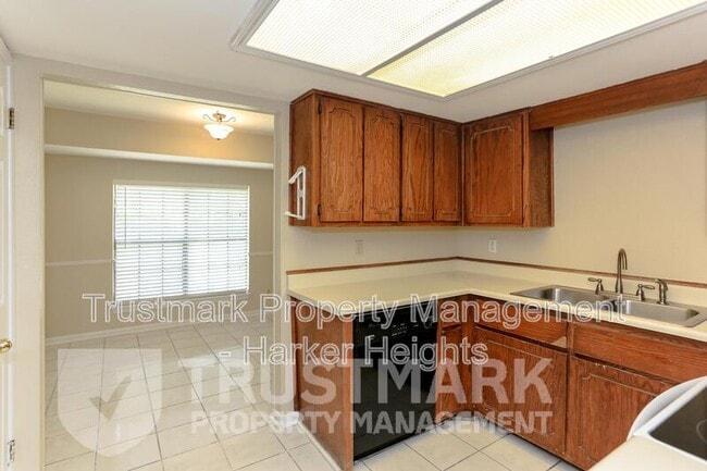 Building Photo - 1007 Beaver Trail