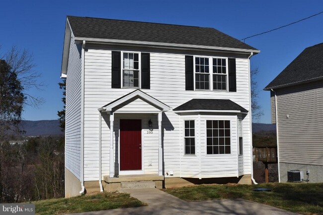 Primary Photo - 395 Stonewall St