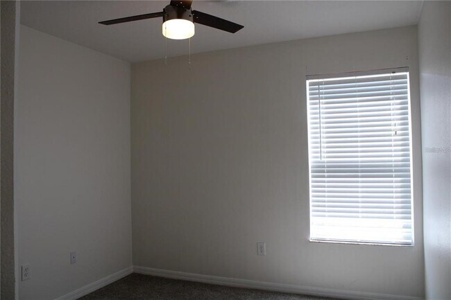 Building Photo - 7840 Carriage Pointe Dr