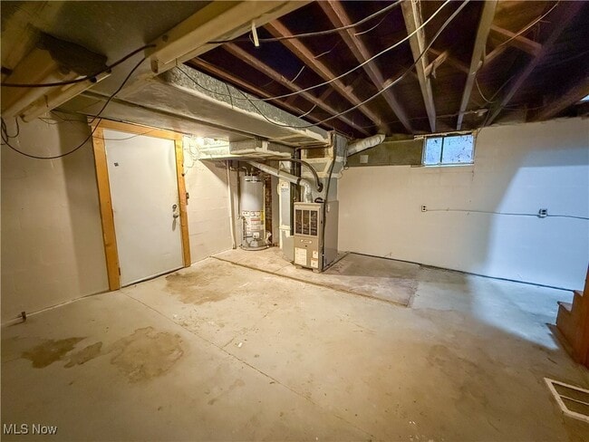 Building Photo - 1635 Goodyear Blvd