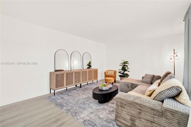 Building Photo - 51 NE 56th Ct