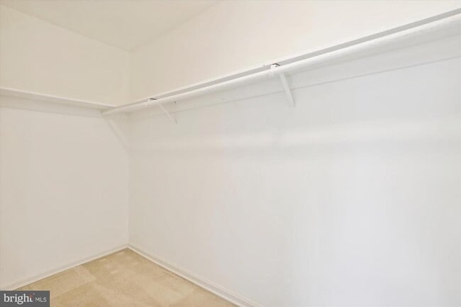 Building Photo - 5909 Quantrell Ave