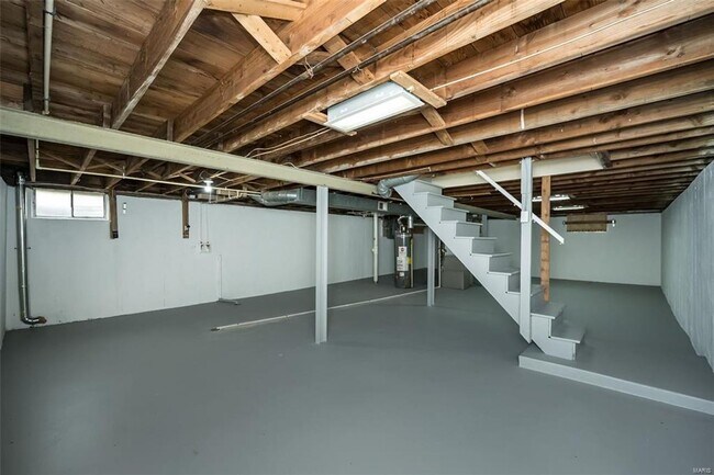 Building Photo - 9906 Calumet Dr