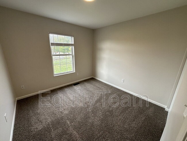 Building Photo - 2301 Old State Rte 32