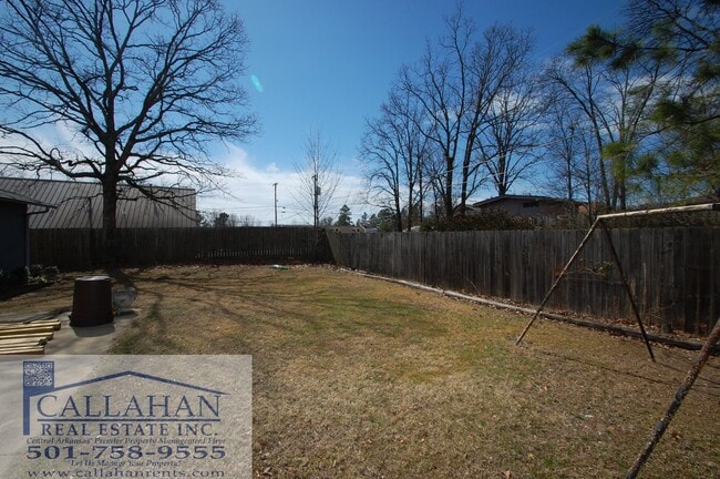 Building Photo - Home in the heart of Sherwood