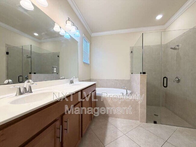 Building Photo - 9453 River Otter Dr