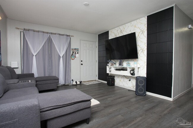 Building Photo - 925 Twinbrook Ave