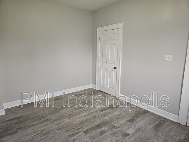 Building Photo - 1540 N Grant Ave