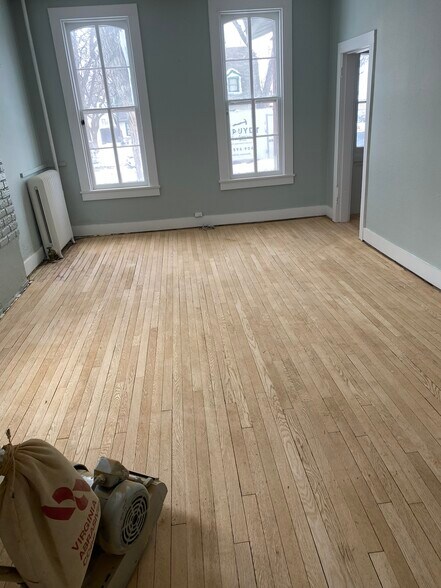 Building Photo - 204 Carroll St