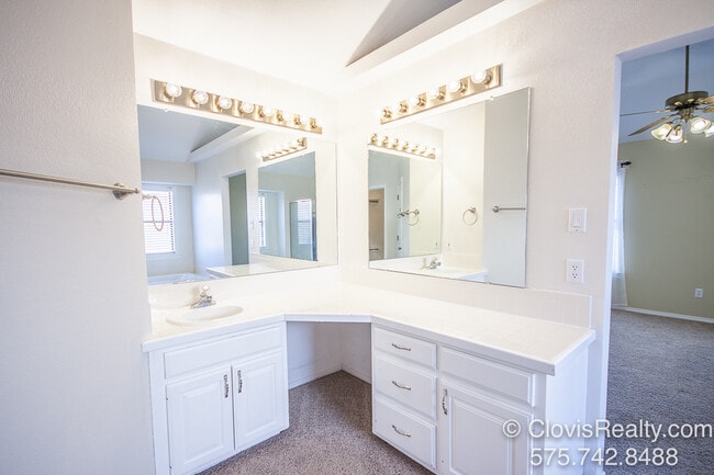 Building Photo - 1543 Bosc Ct