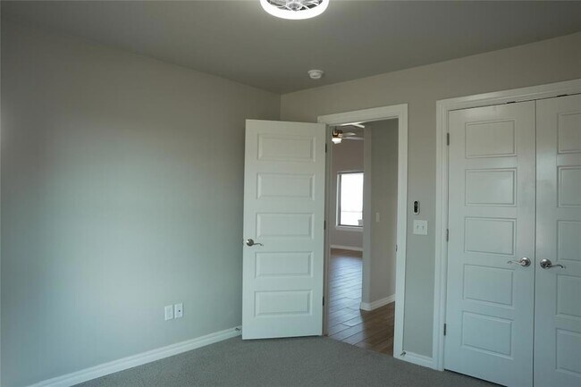 Building Photo - 5216 Bing Cir