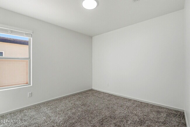 Building Photo - 1173 Summer Rain St