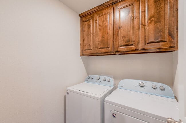 Building Photo - 617 NW Renfro St