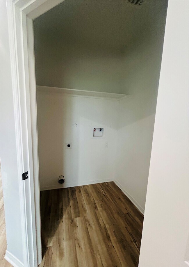 Building Photo - 1318 Stowell