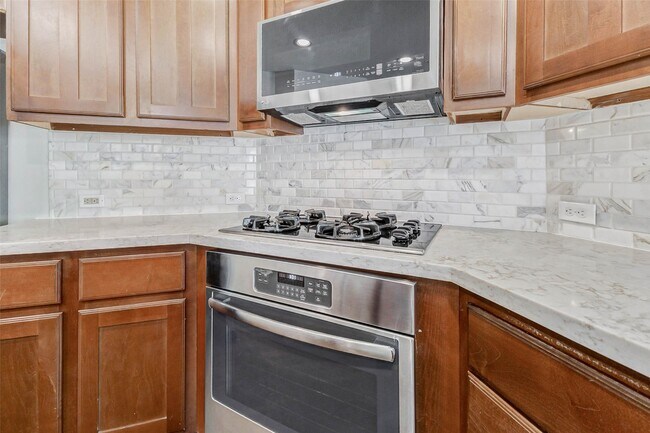 Building Photo - 21806 Colonial Bend Ln