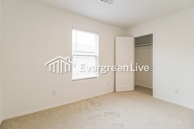 Building Photo - 110 Terrence Dr