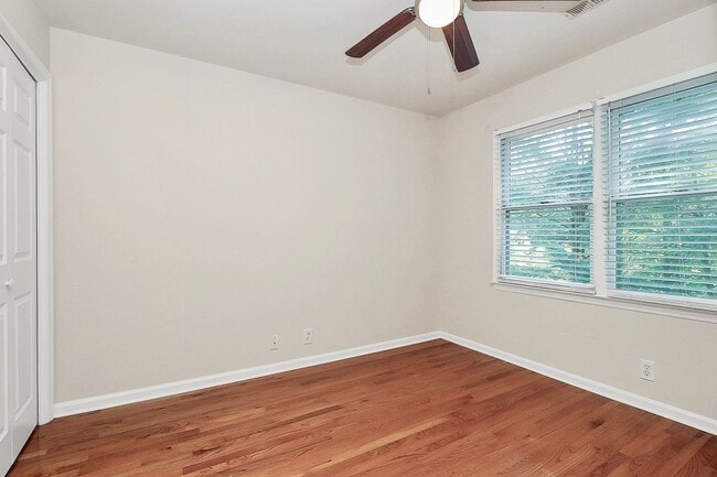 Building Photo - Large Olde Providence Home For Rent!