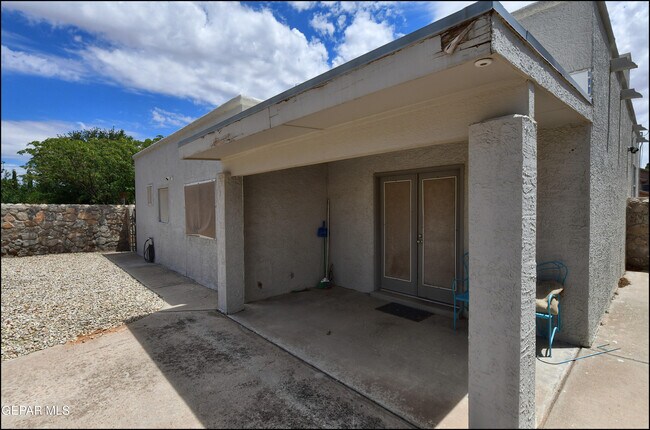 Building Photo - 11109 Loma Grande Dr