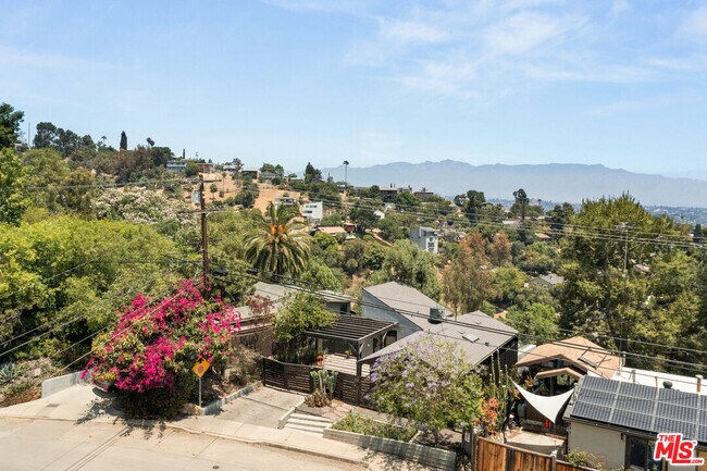 Building Photo - 485 Canyon Vista Dr