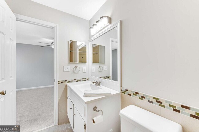 Building Photo - 1420 Old Virginia Ct SE