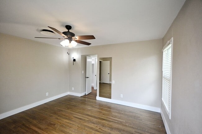 Building Photo - 671 W Merriweather St