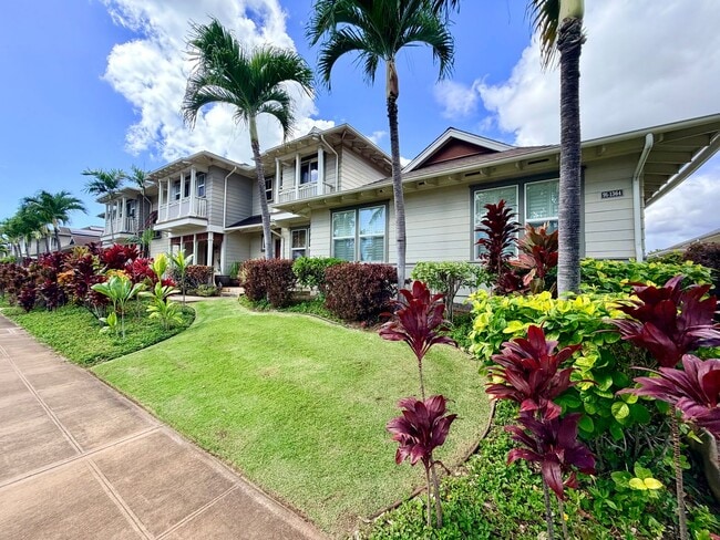 Primary Photo - Spacious 3-Bed, 2-Bath Townhome in Ka Maka...