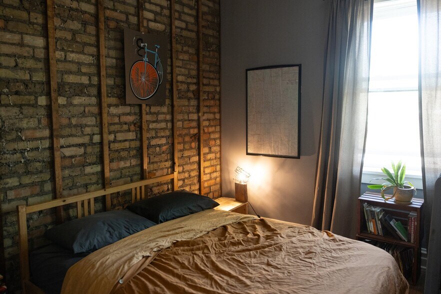 Building Photo - 1216 Powderhorn Terrace