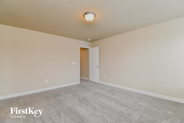 Building Photo - 11148 Murrelet Dr