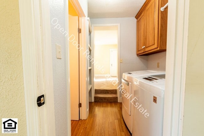 Building Photo - 3 bedroom home now available