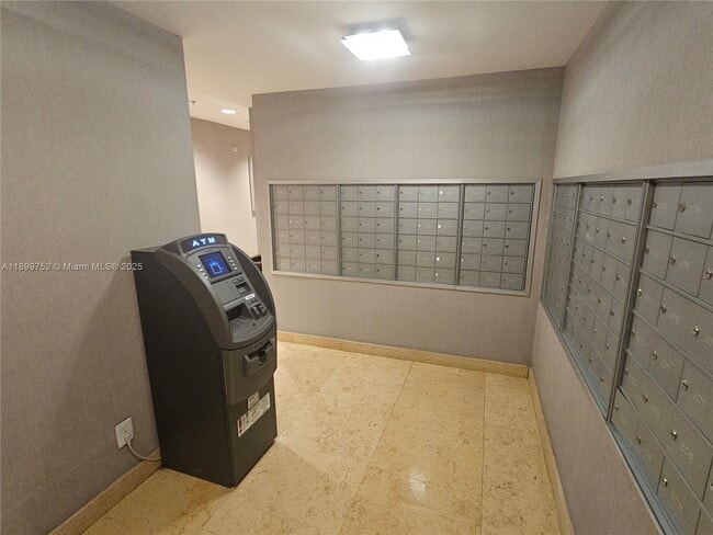 Building Photo - 60 SW 13th St